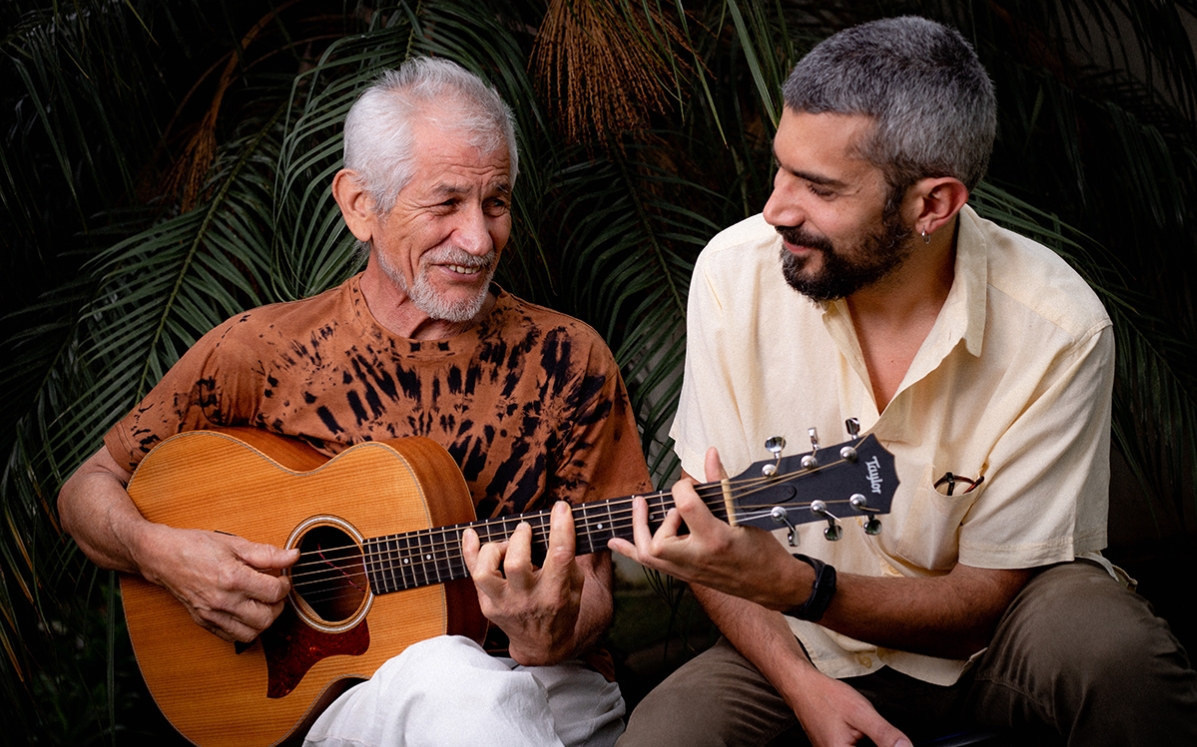 Duas gerações musicais se encontram na Praça Cônego Lima