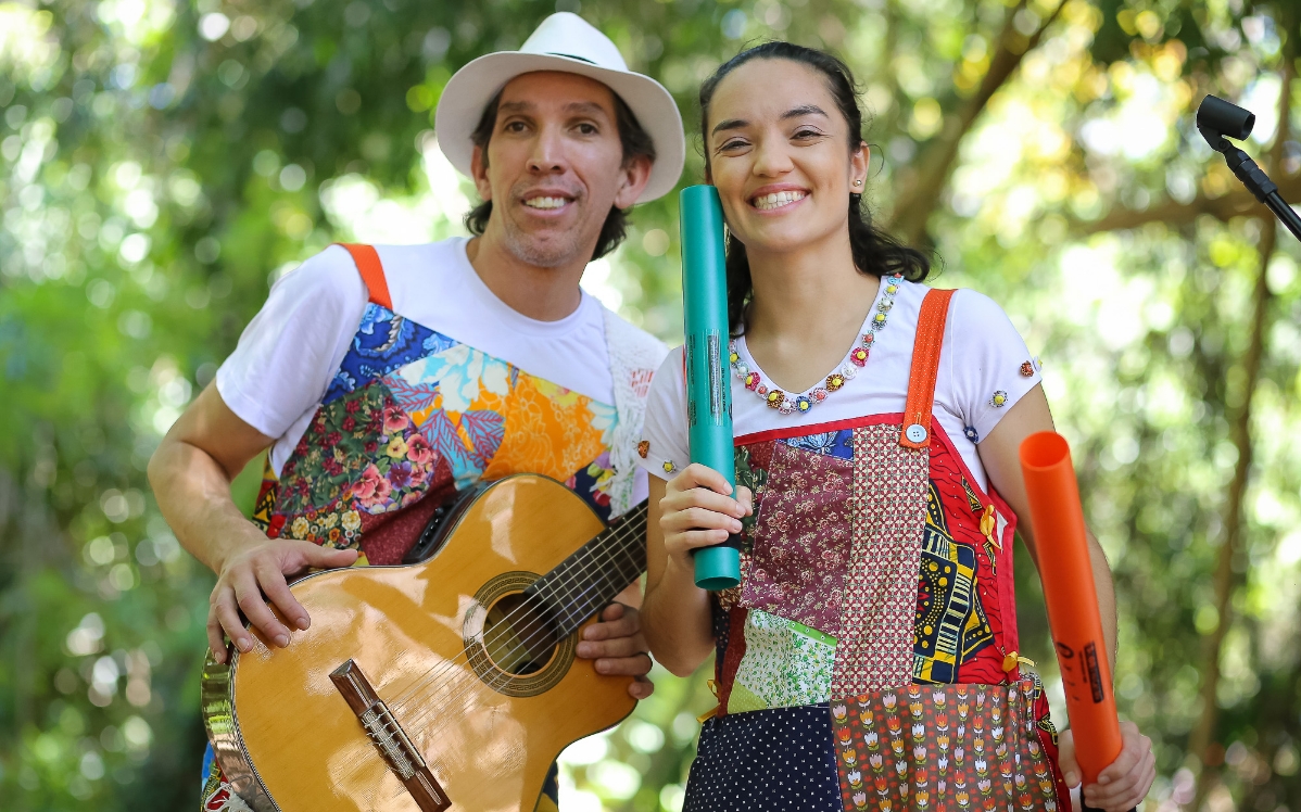 Folclore brasileiro é representado por canções neste domingo