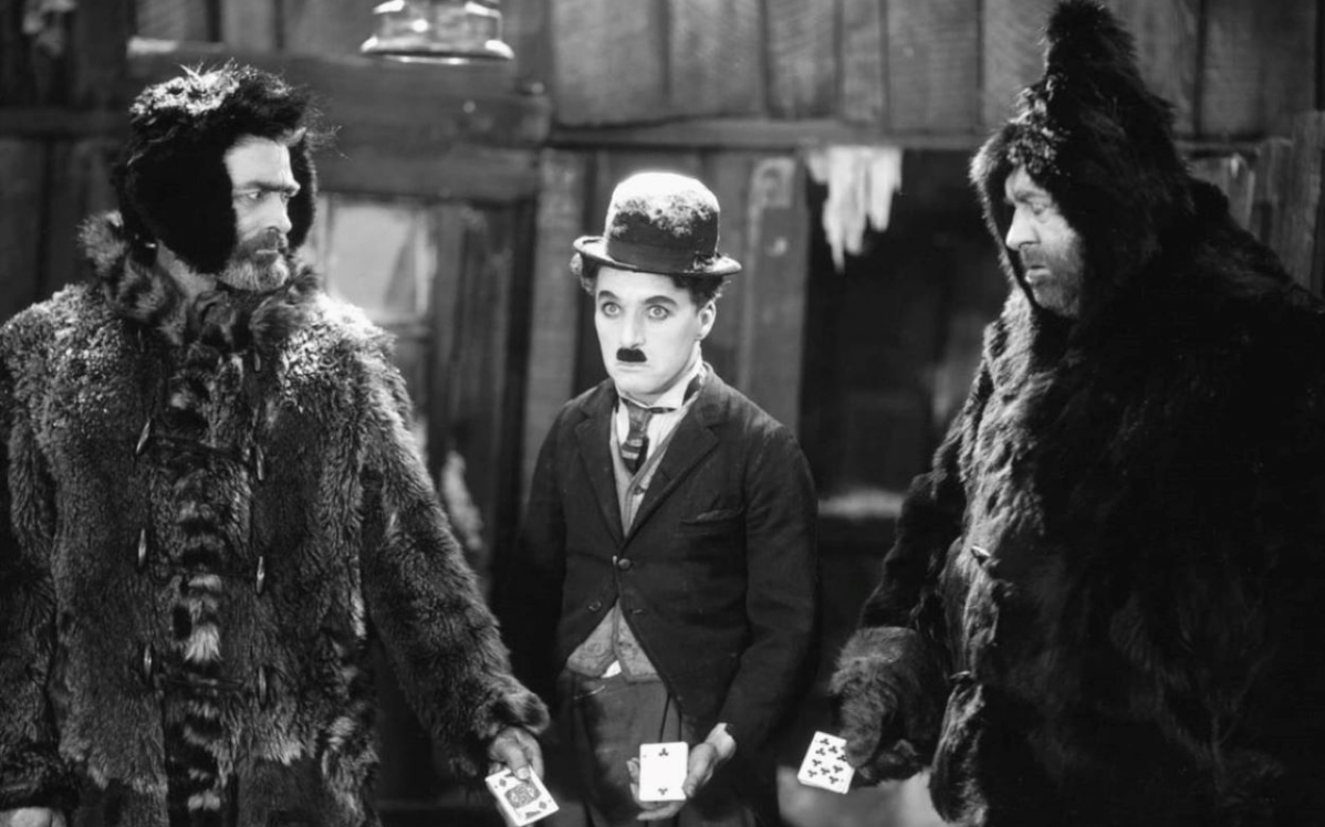 Cine Santana exibe filmes em homenagem a Charlie Chaplin